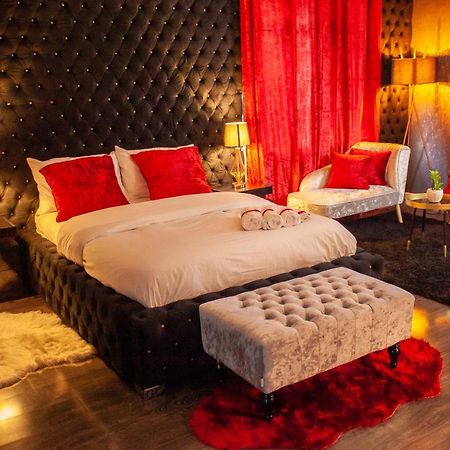 Opulent 1 Bedroom Cosy Suite Бирмингем Экстерьер фото