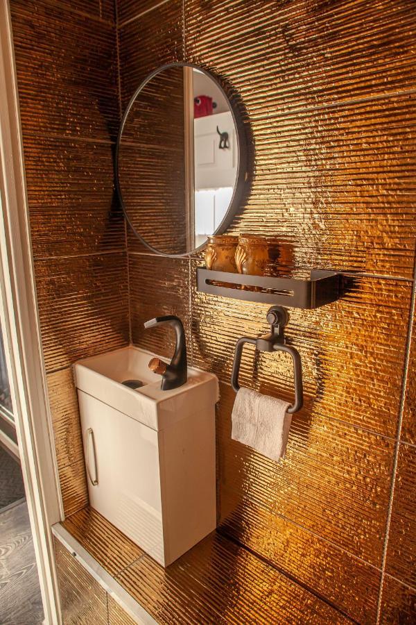 Opulent 1 Bedroom Cosy Suite Бирмингем Экстерьер фото