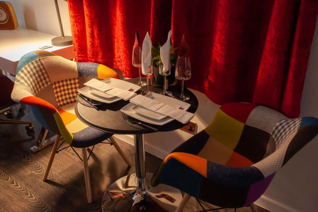 Opulent 1 Bedroom Cosy Suite Бирмингем Экстерьер фото